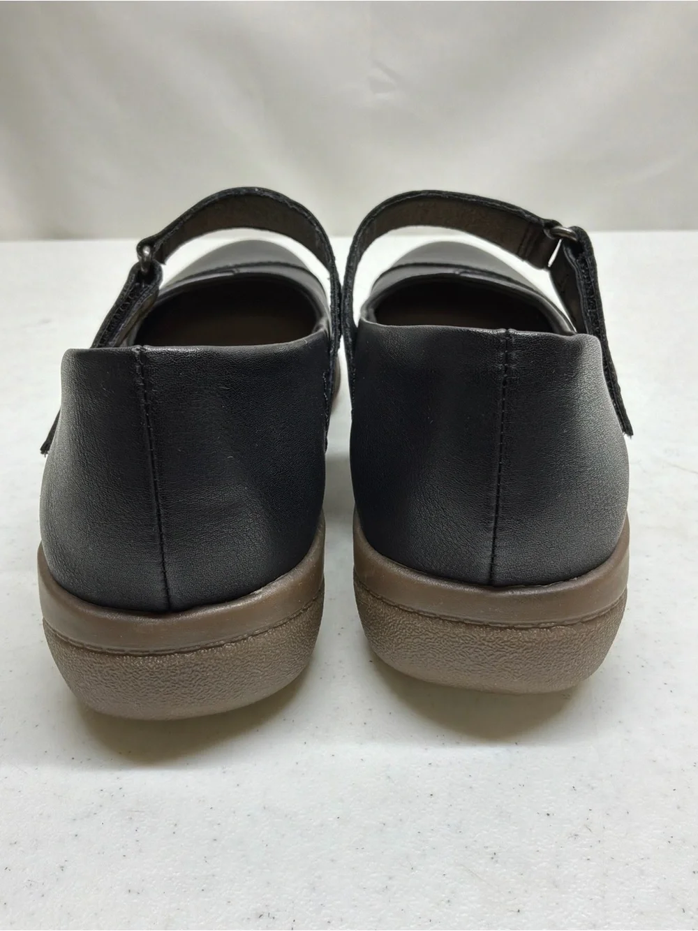 Baretraps Black Mary Jane Comfort Flats Size 6M NWOT